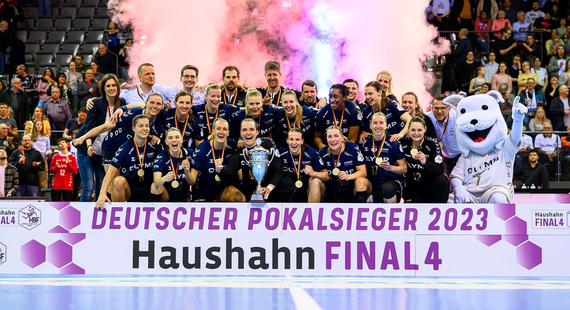 SG BBM Bietigheim Holt Das Triple Im DHB-Pokal | Handball Bundesliga Frauen